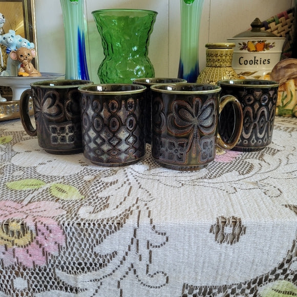 Vintage Mugs Green Sliver Metallic by WP set of 5