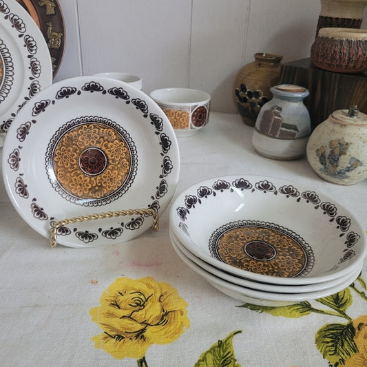 Vintage Kathie Winkle Soup Bowls Autumn Glen Made in England set of 4