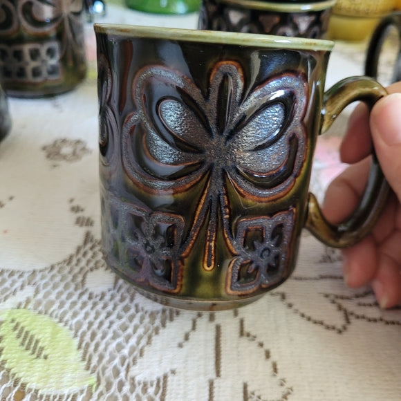 Vintage Mugs Green Sliver Metallic by WP set of 5