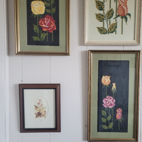 Vintage Dry Flowers Pressed with wooden frame Matted 90s