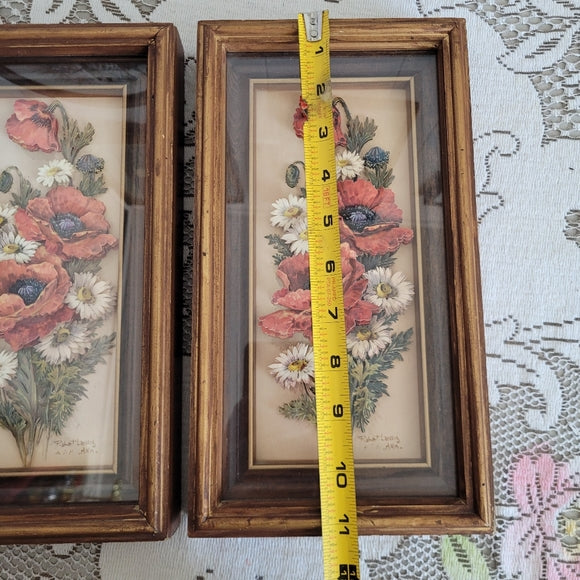 Vintage 3D Flower Art set of 2 Poppy Daisy Under Glass Hang